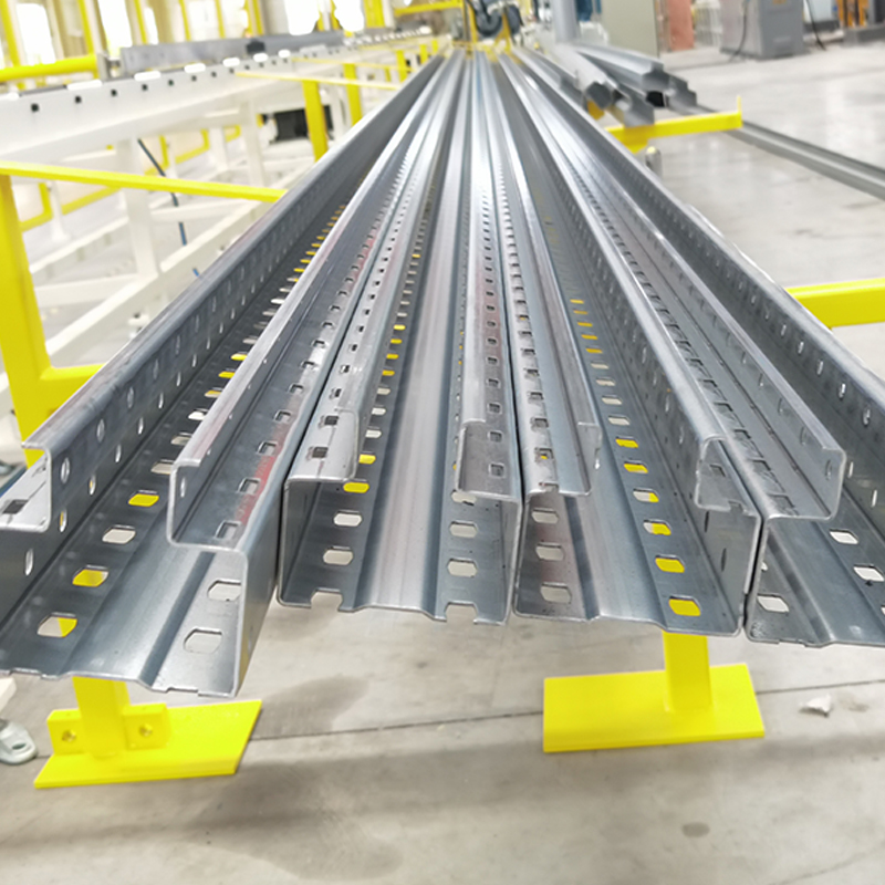 Patayong rack roll forming machine